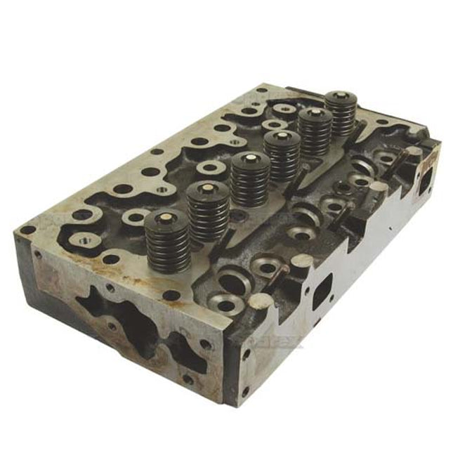 CYLINDER HEAD COMPLETE AD3.152, MF 135, 240