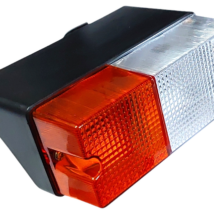 SIDE LIGHT / LAMP ASSY SWARAJ RIGHT (WITHOUT BULB) VW-008