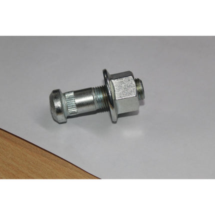 REAR WHEEL BOLT & NUT TAFE 7250 STY 1571