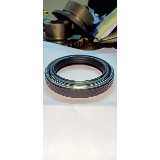 REAR AXLE OIL SEAL ET 375 STY 1575