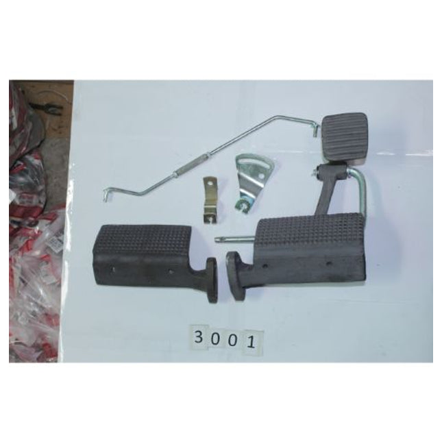 A2 FOOT ACCELATOR ASSY COMPLETE MF DI (LH + RH) WITH ROD & PATTI SET STY 3038