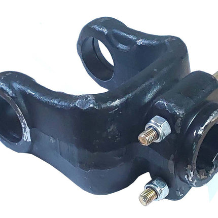 PTO YOKE OUTER SHAKTI MAN WITH PIN LOCK 38MM X 102 STY 31637