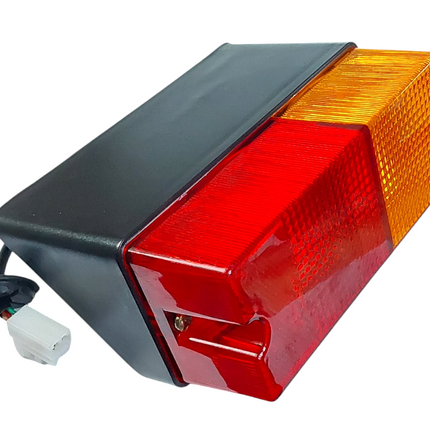 TAIL LIGHT / LAMP ASSY SWARAJ 855  RIGHT (WITHOUT BULB) VW-006